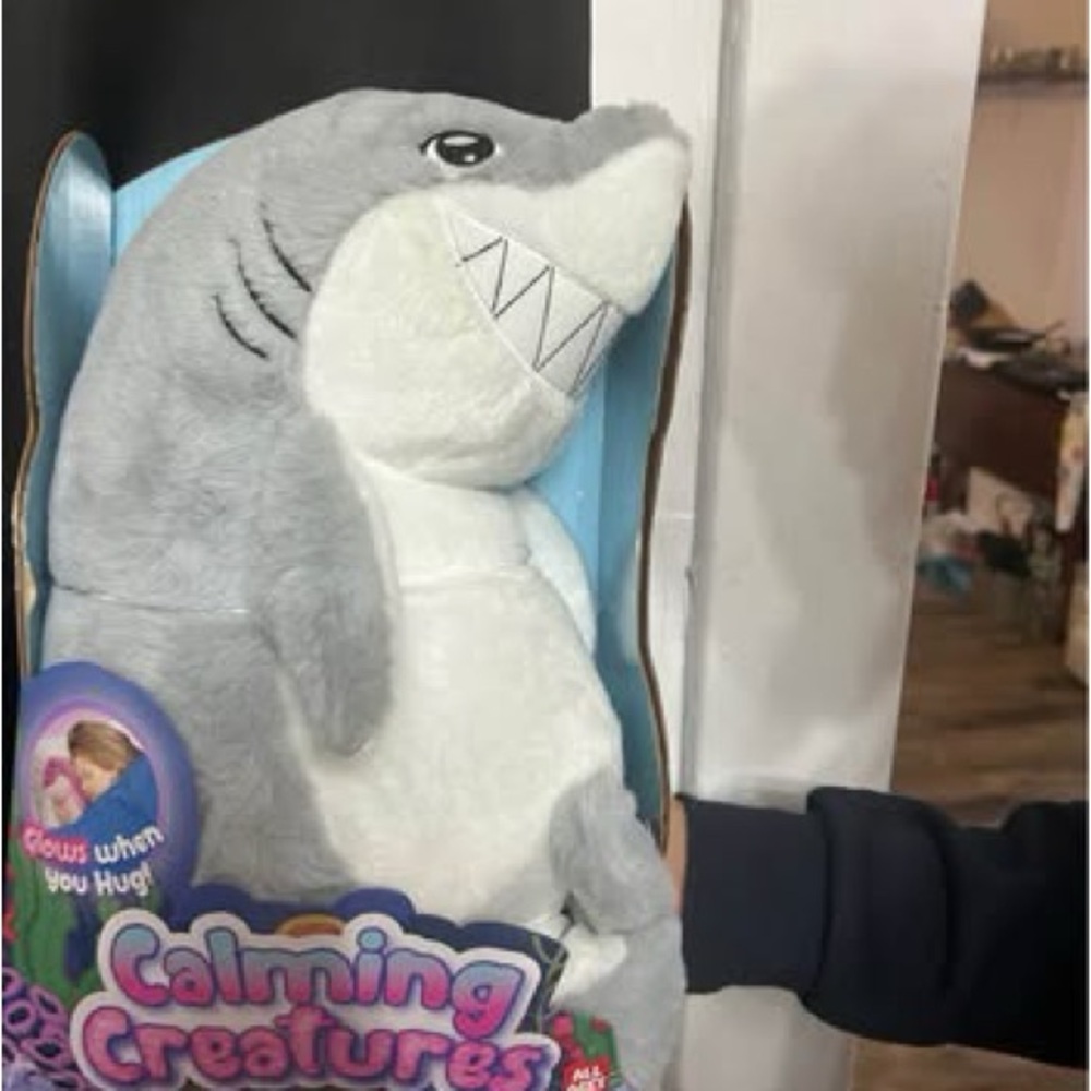 Calming Creature Musical and Glowing Shark
